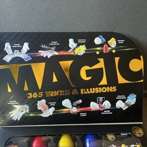 Marvin's Magic Kit 365 Tricks And Illusions Ages 8+ - Picture 3 of 4